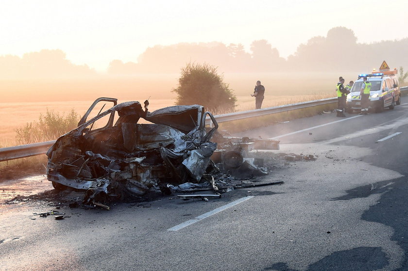 Wypadek polskiej furgonetki w pobliżu Calais we Francji