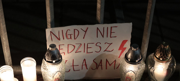 Śmierć Agnieszki z Częstochowy. Manifestacja przed Trybunałem