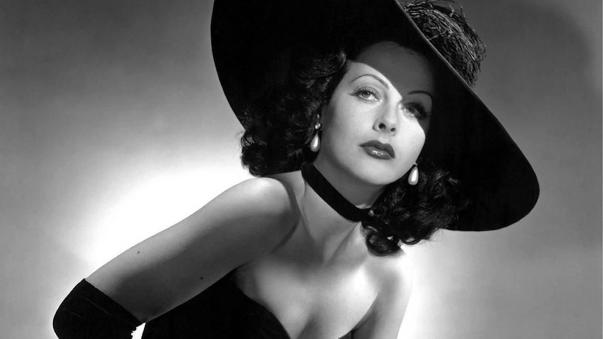 Najpiękniejsza kobieta Hollywood lat 40. W swoim debiucie filmowym pokazała się nago. Wynalazczyni, której patent wykorzystała armia amerykańska podczas kryzysu kubańskiego, a który do dziś wykorzystują sieci telefonii komórkowej. Niezwykła Hedy Lamarr!