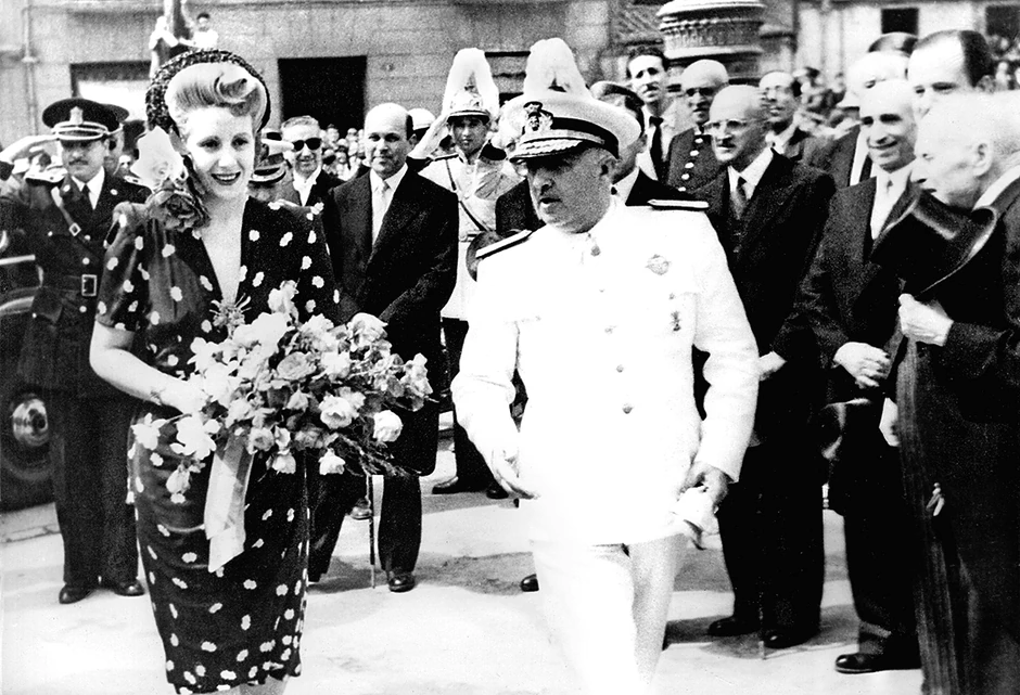 Bila je vrlo aktivna prva dama, razgovarala je s narodom, obilazila fabrike