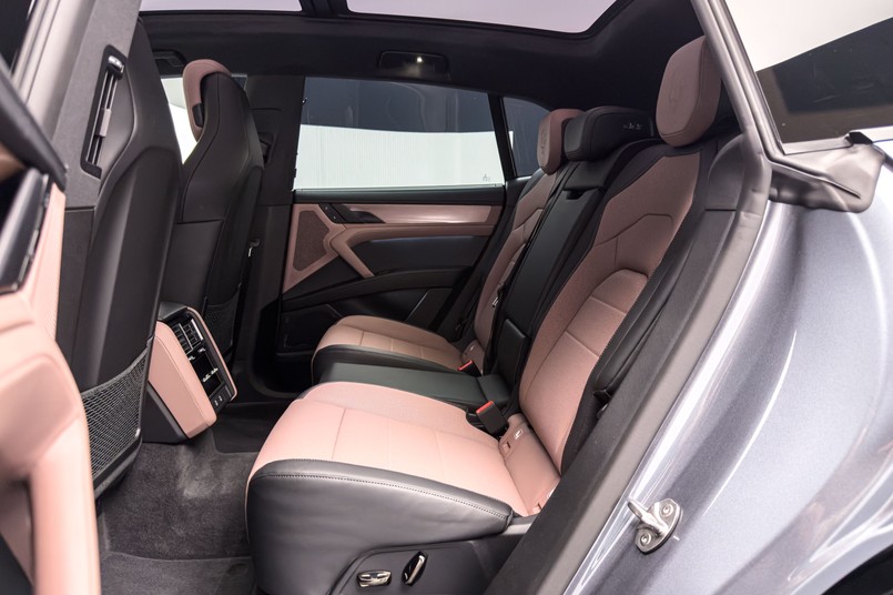 Porsche Cayenne Electric