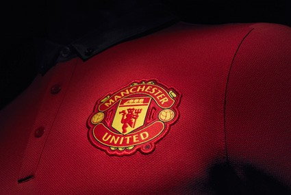 Herb Manchesteru United na koszulce