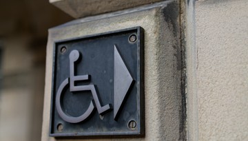 Niepełnosprawni wykorzystywani przez kancelarie prawne. Alarmujące praktyki w postępowaniach przed WZON