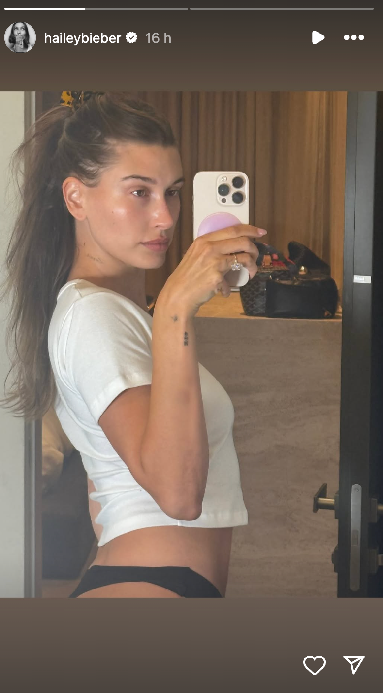 Modelka Hailey Bieber.