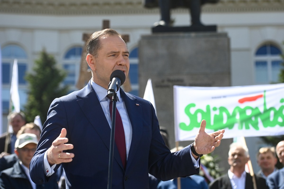 "Wszystko, co w tej sprawie Karol Nawrocki miał do powiedzenia, powiedział wczoraj. Nie wstydzi się tego, że miał taki epizod" - mówi Szefernaker