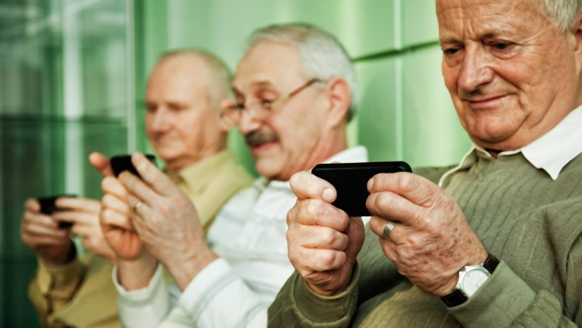 smartfony dla seniorow
