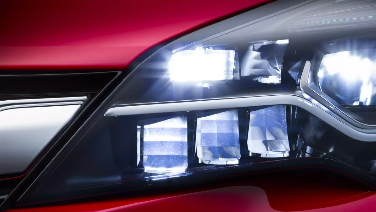 Opel IntelliLux LED