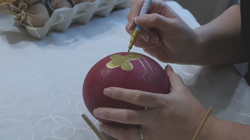 Farbanje nojevog jajeta