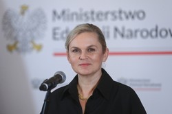 "Przyjazna szkoła" zacznie funkcjonować już od września. Nowacka przekazała ważną wiadomość