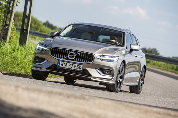 Volvo V60 - gwarancja perforacyjna 12 lat, ocena 3 gwiazdki