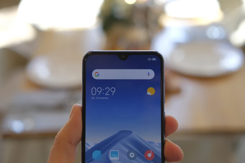 Xiaomi Mi 9 SE łezka