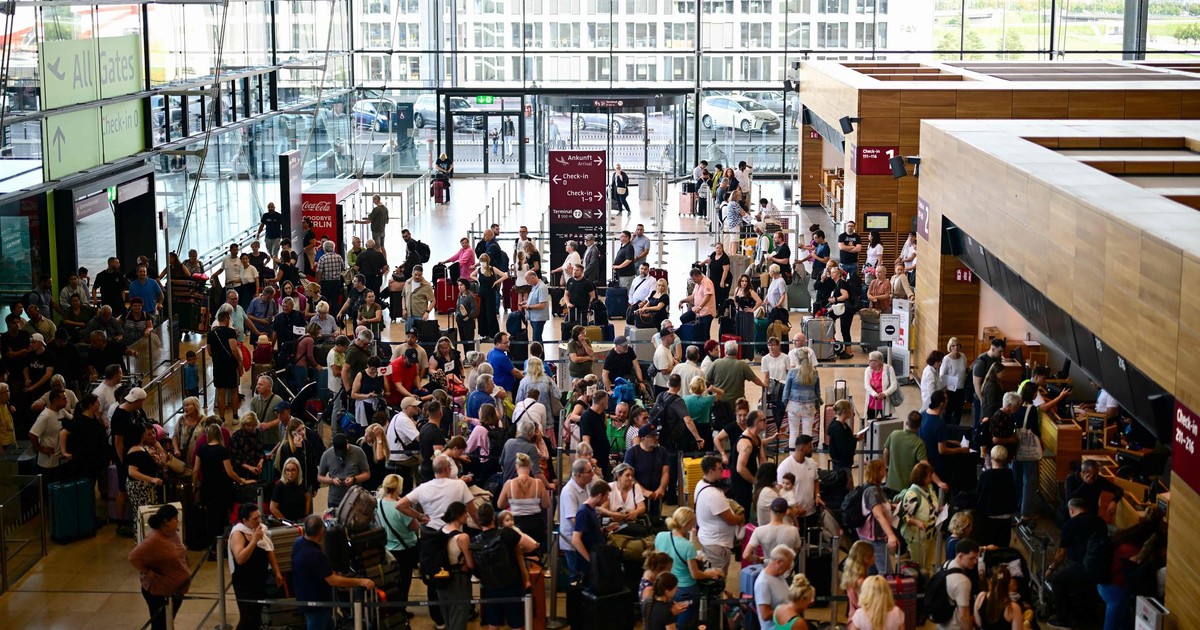 Bez kolejek i ograniczeń? To lotnisko wprowadza rewolucję w prześwietlaniu bagażu