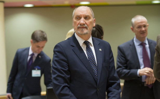 Żołnierze WOT to mięso armatnie? Macierewicz: To haniebne i niegodne