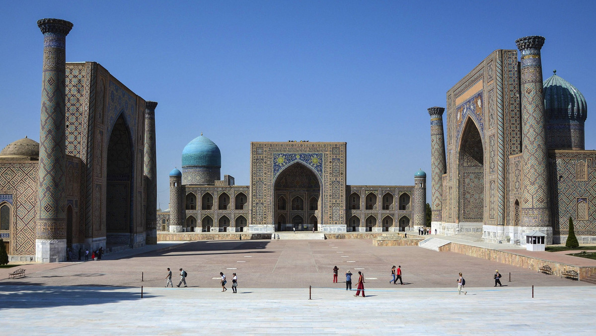 Portal słynnej medresy Sher Dor, czyli muzułmańskiej szkoły teologicznej w Samarkandzie w Uzbekistanie, zeskanowali z pomocą skanera laserowego naukowcy z Politechniki Lubelskiej. Uzyskane w ten sposób dane pomogą w renowacji tego XVII-wiecznego zabytku.