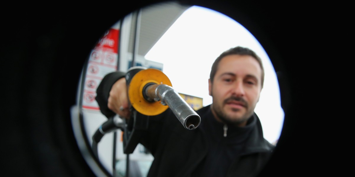 Ceny paliw podskoczyły. Według analityków e-petrol.pl, powodem jest zapowiedź ograniczenia wydobycia ropy przez OPEC