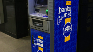 Jak wypłacić z bankomatu Euronet więcej niż 800 zł? Jest na to sposób