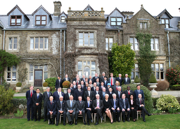 Ministrowie finansów G20 podczas spotkania w South Lodge Hotel,w poblizu Horsham, West Sussex,w Wielkiej Brytanii. Fot. Bloomberg