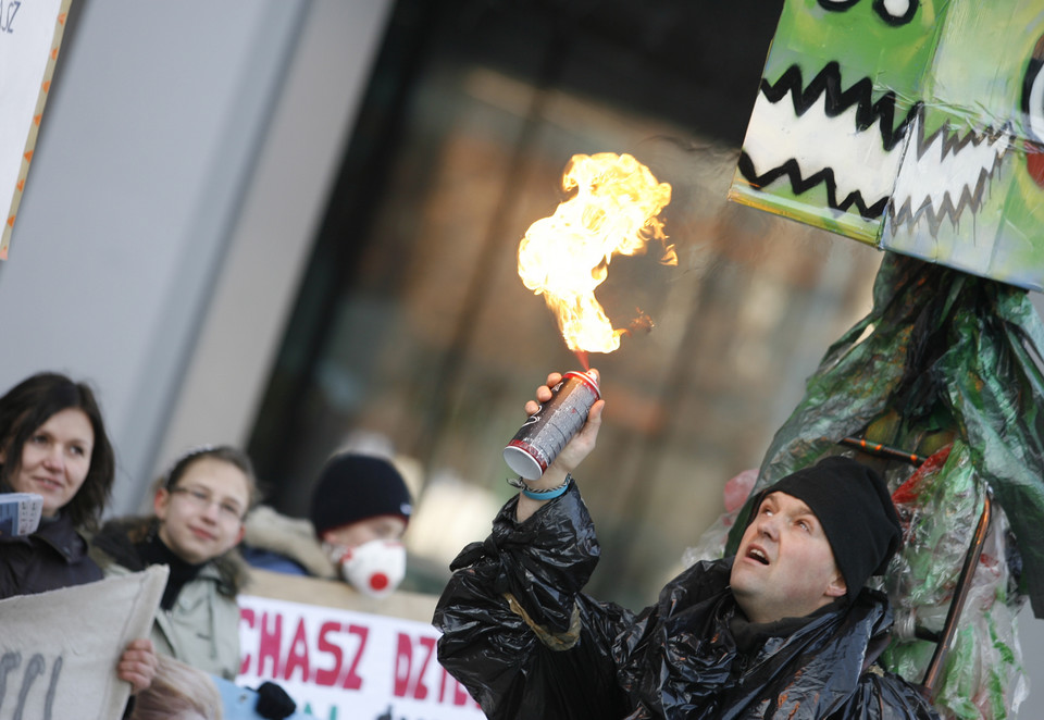 KATOWICE HAPPENING NIE PAL ŚMIECI