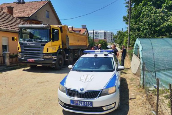 ZA TRI GODINE PREŽIVEO TRI NAPADA! Nekoliko dana nakon presude za RANJAVANJE MMA BORCA iz Vranja, napadači pokušali da mu zapale kamion (FOTO)