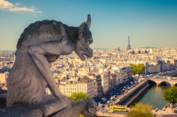 Chantal Delsol: Zachód nie może się kajać za nie swoje winy