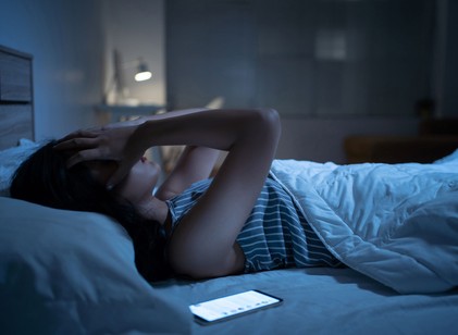 Ez történik a szervezetével, ha rendszeresen 6 óránál kevesebbet alszik című cikk nyitóképe