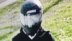 Napad na bank na Mazurach. Policja publikuje wizerunek sprawcy