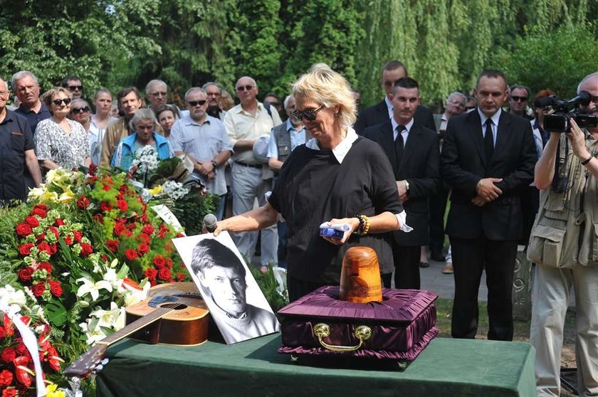 Kalisz na pogrzebie przyjaciela. Księdza nie było na ceremonii