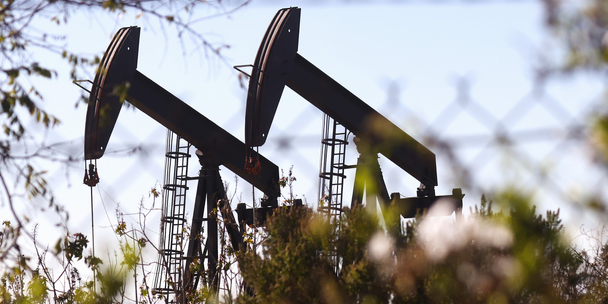 Amerykanie rozważają uwolnienie swoich strategicznych rezerw ropy. Tak nieoficjalnie donosi Bloomberg.