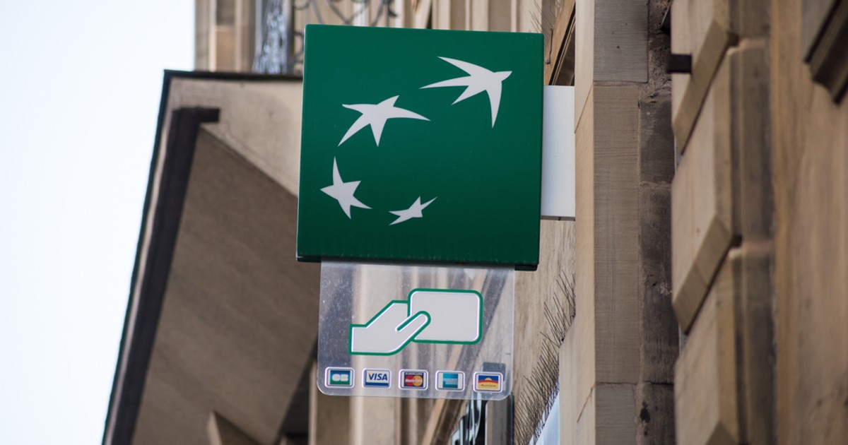 Francuzi zmniejszają zaangażowanie w swoim banku działającym w Polsce