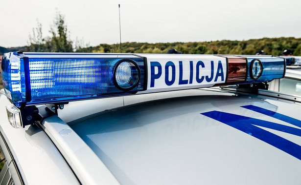 Kierowca wjechał w radiowóz na A1, dwaj policjanci lekko poszkodowani