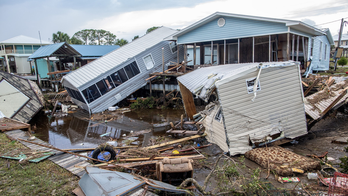 Zniszczenia wywołane przez huragan Idalia