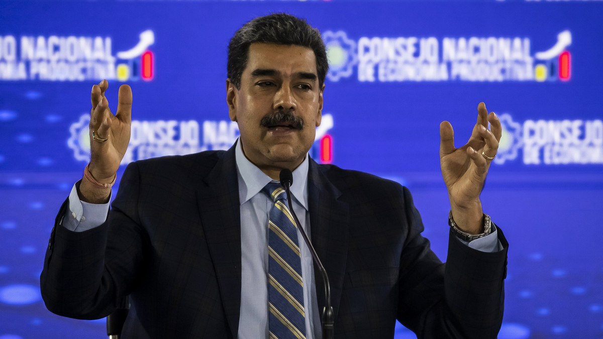 Maduro rozpoczął ćwiczenia wojskowe. To odpowiedź na brytyjski okręt w Gujanie