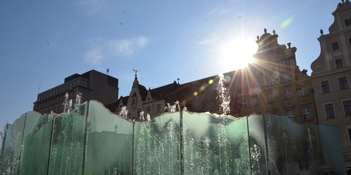 Wrocław, upał, stare miasto, rynek, fontanny, fontanna