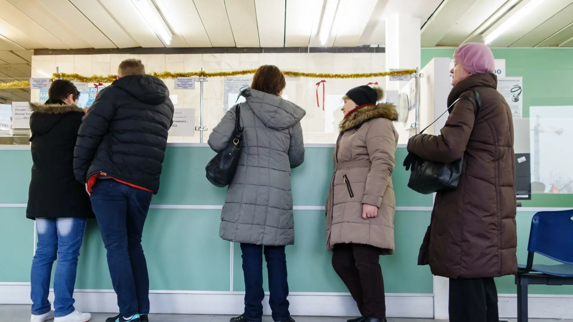 "Ból jest w twojej głowie". Co druga kobieta uważa, że lekarze nie traktują jej poważnie