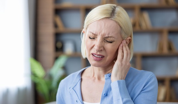 Tinitus može biti simpom menopauze
