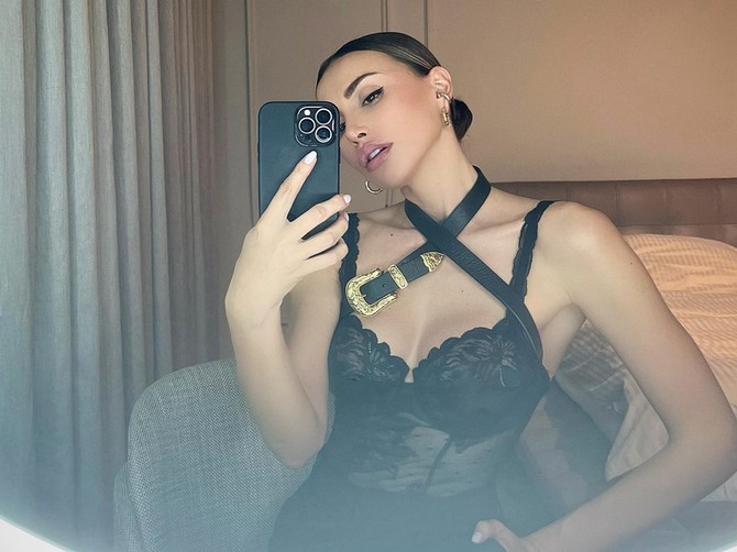 Emina Jahović zna šta valja! Foto: Screenshot, Instagram
