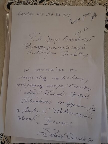Własnoręcznie napisana rezygnacja ks. Dariusza Drzewieckiego