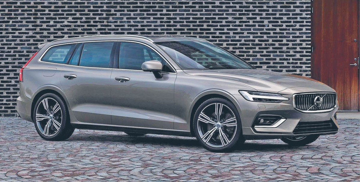 Volvo V60 D4 fot. mat. prasowe