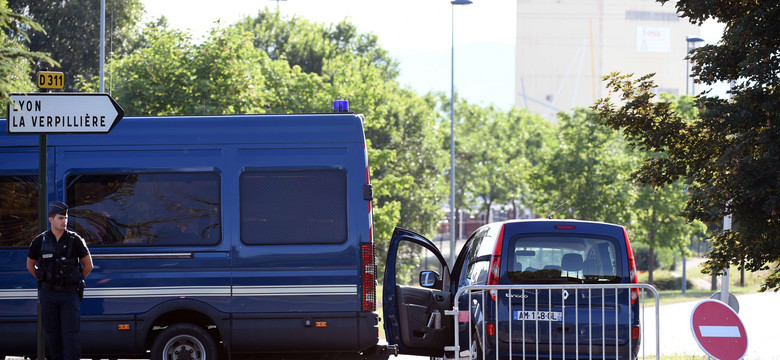 Francja: zamachowiec spod Lyonu przyznał się do zabicia pracodawcy