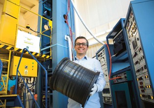 Polacy udoskonalili światłowody wykorzystywane do konstrukcji laserów