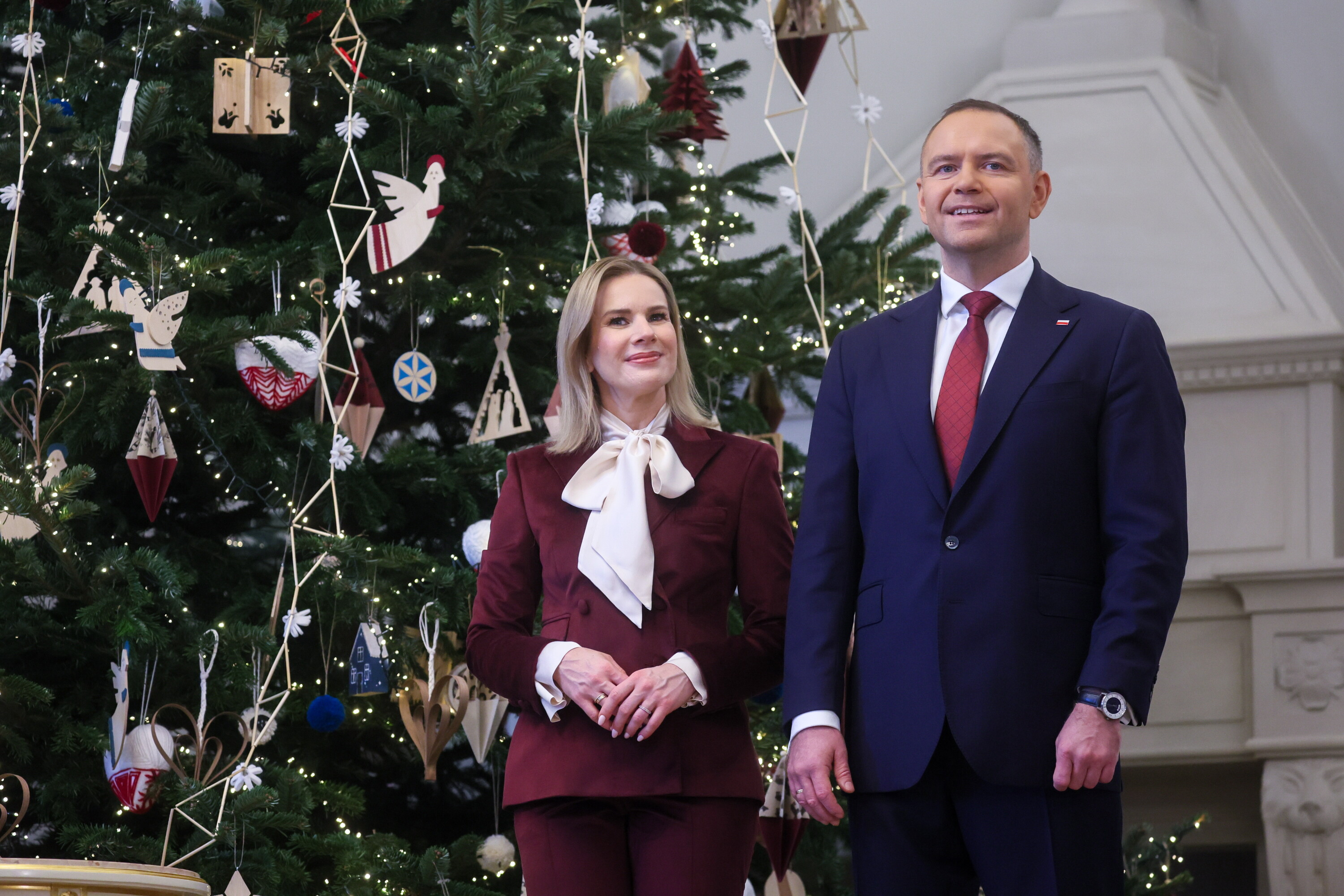 Para prezydencka pomaga rodzinie, która musiała oddać gospodarstwo