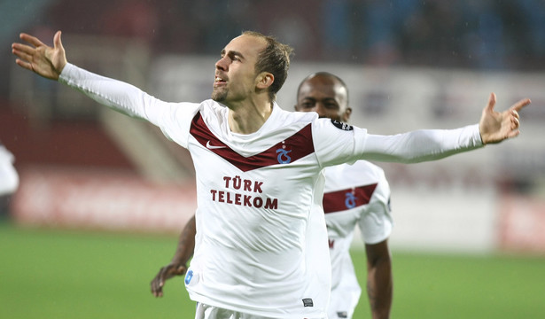 Liga turecka: Cudowne dwa gole Adriana Mierzejewskiego. WIDEO
