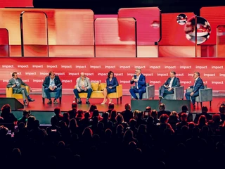 Jedna z debat na Impact’23. Od lewej: Martin Sandbu, Mark Barnett, Nassim Nicholas Taleb, Ana Paula de Jesus Assis, Adam Tooze, Michał Gajewski i Zbigniew Jagiełło.