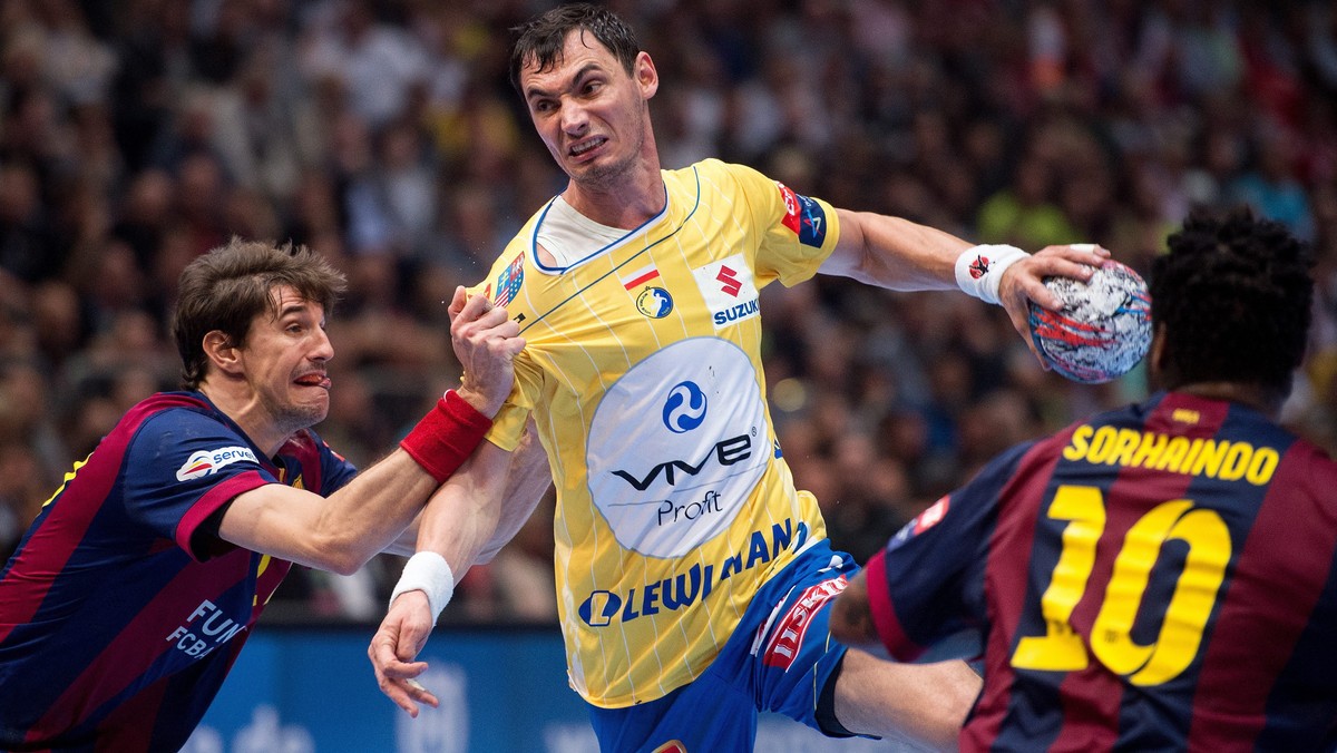 Piłkarze ręczni Vive Tauronu Kielce przegrali w Kolonii z FC Barcelona 28:33 (14:16) w półfinale Final Four Ligi Mistrzów.