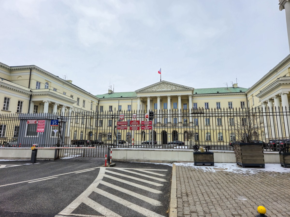 Narodowe Święto Niepodległości w Warszawie. Duże zmiany w ruchu i komunikacji miejskiej