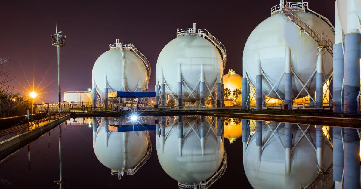 W 2030 roku Polska może mieć poważny problem z LNG – magazyny gazu mogą okazać się zbyt małe