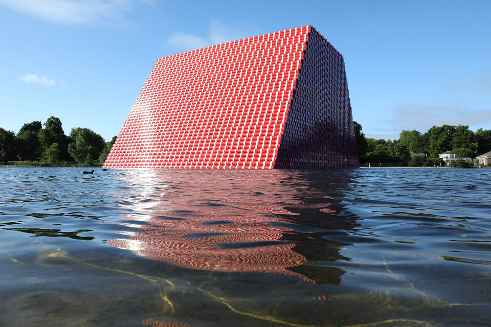 Najnowsza instalacja Christo - "The London Mastaba"