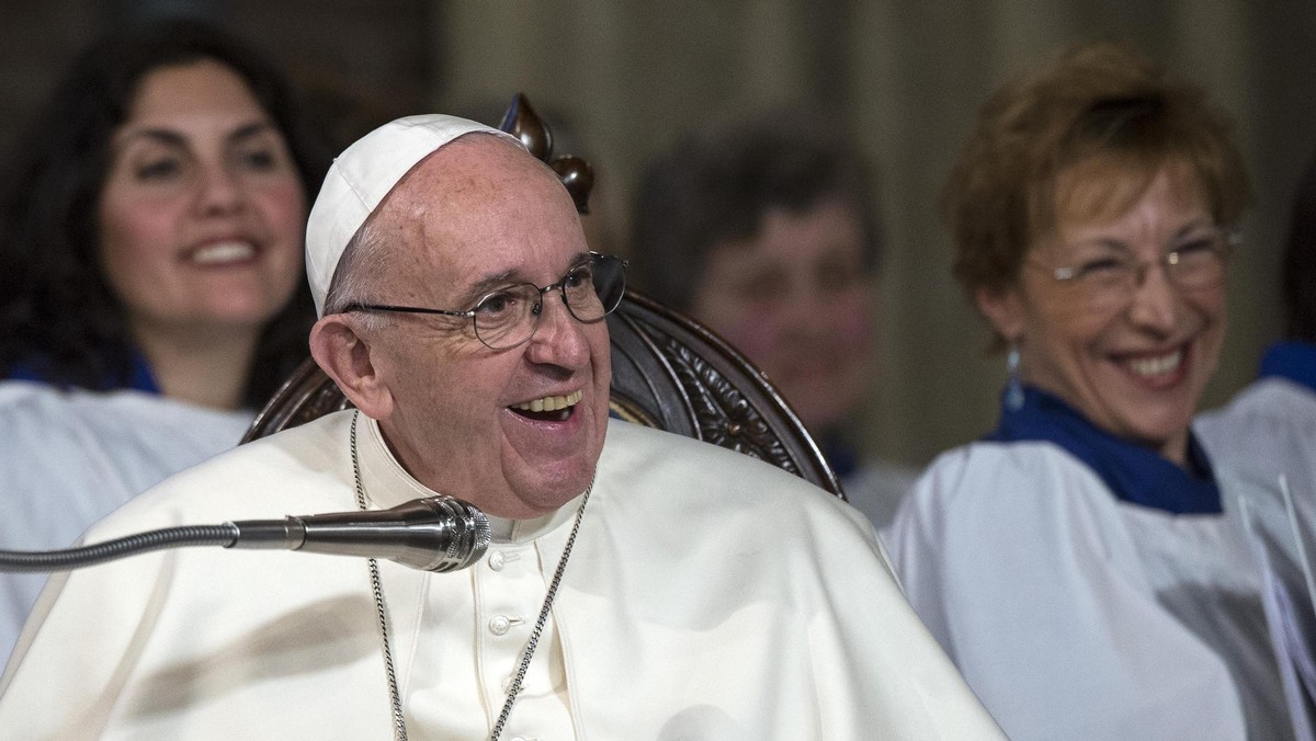 Papież Franciszek ujawnił, że rozważa możliwość podroży do cierpiącego z powodu klęski głodu Sudanu Południowego. Mógłby tam pojechać z anglikańskim arcybiskupem Canterbury, Justinem Welbym.