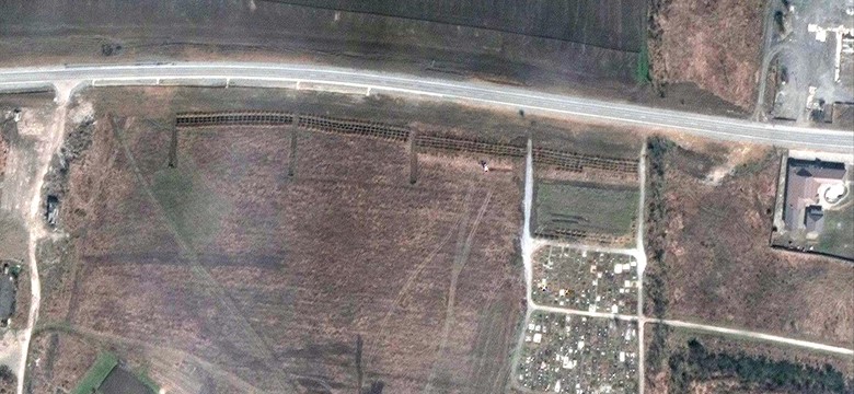 W masowych grobach pod Mariupolem może być 9000 ludzi