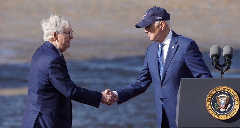 Mitch McConnell and Joe Biden.  Covington, Kentucky, January 4, 2023